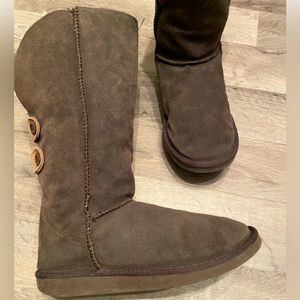 Emu ladies size 7 suede Boots